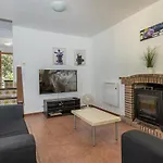 Palmeras 4 Personas Cerca Del Pueblo De * 波连斯萨